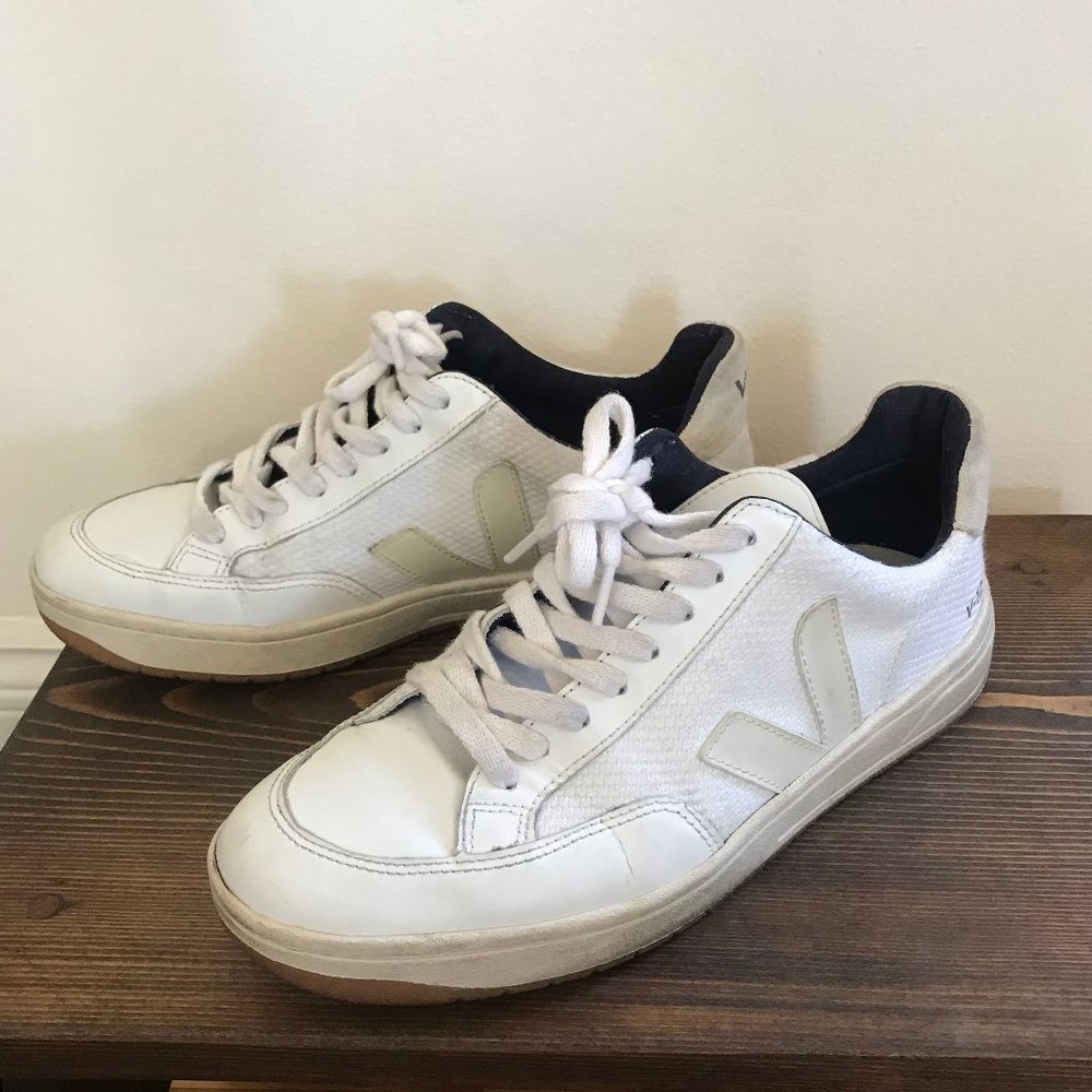 Veja V12 Sneakers White Canvas Leather, sz 39, 8.5
